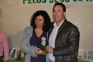 Vice-prefeita Márcia ao lado do prefeito do Embu (Foto: Jornal na Net)
