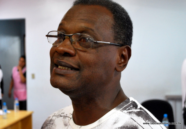 Osvaldinho faz críticas ao movimento negro em Taboão