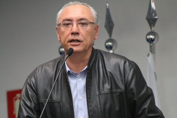 André Egydio pede mais segurança nas proximidades do Senac de Taboão da Serra. (Foto: Eduardo Toledo / CMTS)