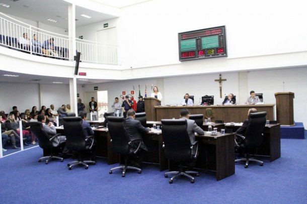 Câmara reajusta abono a servidores da Prefeitura de Taboão da Serra com os menores salários.  (Foto: Arquivo / Eduardo Toledo / CMTS)
