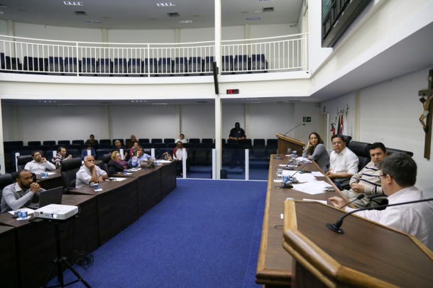 Comissão de Finanças e Orçamento, vereadores Ronaldo Onishi e Marcos Paulo, durante audiência pública com a TaboãoPrev. (Foto: Leandro Barreira / CMTS)