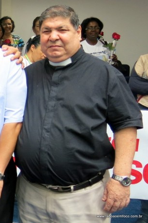 Padre João Rodrigues Idalgo morre aos 61 anos. (Arquivo)