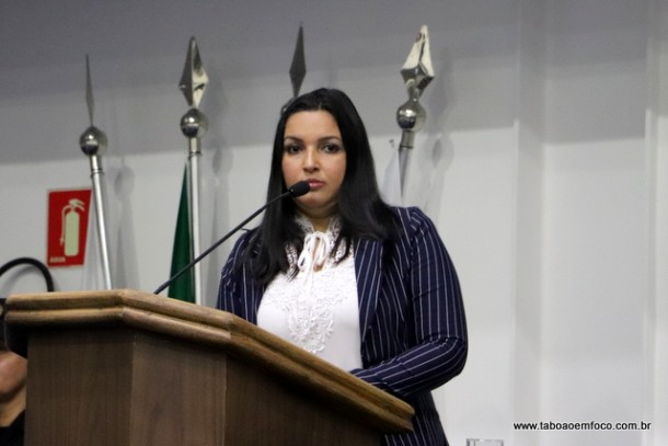Joice Silva critica familiares do vereador Eduardo Nóbrega, por criar "fake news" contra a Câmara.