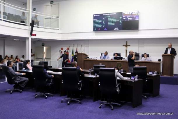Após semanas com conflitos, sessão na Câmara de Taboão da Serra volta a tranquilidade.