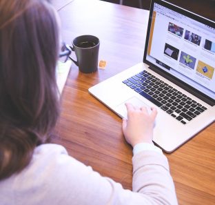 alunos do Home acessar central do estudante