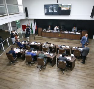 Câmara aprova projeto na área da educação
