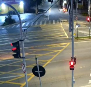 Casal morre atropelado na Avenida Taboão da Serra