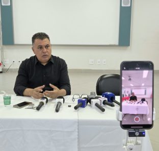 Coletiva de Imprensa Secretario de Educação