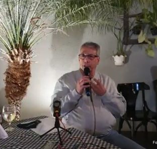 Buscarini concede entrevista coletiva
