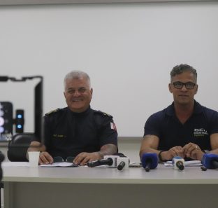 Comandante Almir e Secretário Luis Peniche