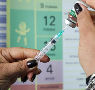 Dia D de Multivacinação contra sarampo e febre amarela acontecerá em Taboão da Serra em 7 de fevereiro - foto 1