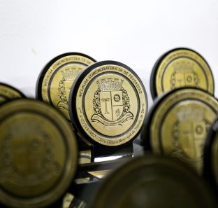Entrega da Medalha 19 de Fevereiro (1)