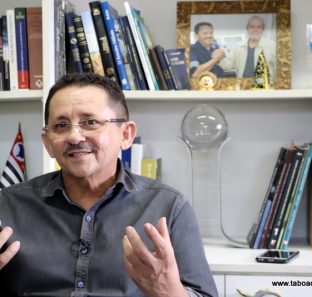 Durante coletiva de imprensa, Geraldo Cruz anunciou sua saída do PT.