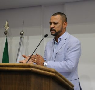 Ex-vereador Professor Moreira é autor das emendas impositivas