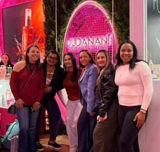 FOTO 02 - Alunos da Escola de Moda, Beleza e Estética de Taboão visitam a Beauty Fair 2026 (4)