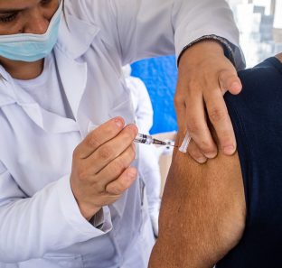 FOTO - Taboão da Serra terá Dia D de Vacinação neste sábado, 28-05