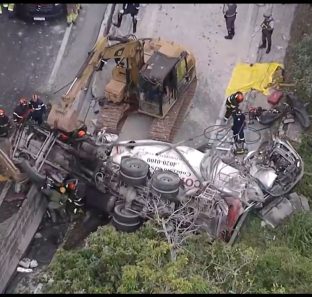 Grave acidente em Itapecerica da Serra envolvendo caminhão betoneira deixa três morto
