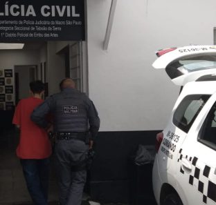Homem detido em Embu das artes