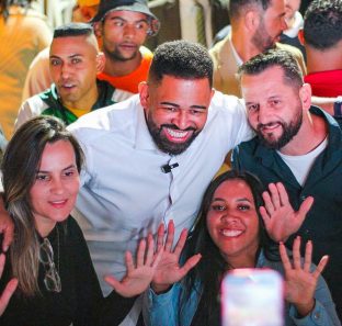 Jones Donizette e Carol Paraíba em Itapecerica da Serra