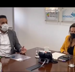 Ney Santos e Patricia Hellen