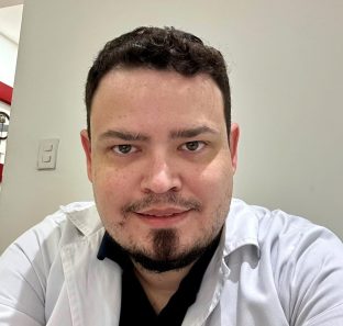 Psicologo Theo Maia