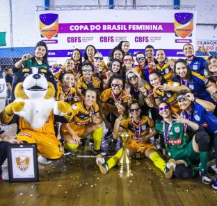 Taboão Magnus conquista tricampeonato da Copa do Brasil de Futsal Feminino