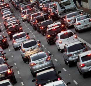 Transito Av 23 de maio SP_Oswaldo Corneti_FotoPublica