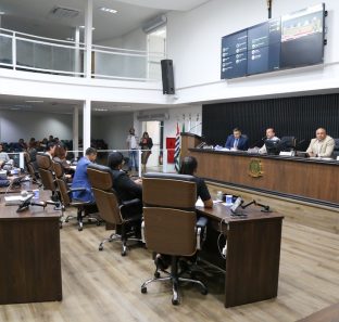 Vereadores aprovam mais de 30 projetos de lei_CMTS