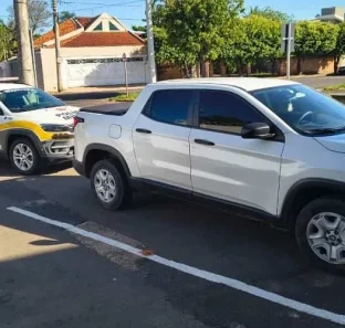 fiat toro roubada em taboao da serra