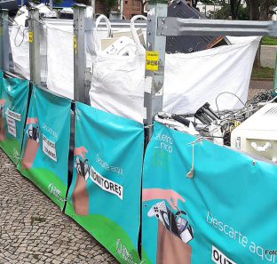 Drive-thru de descarte de lixo eletrônico