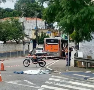 mulher morre atropelada em taboao