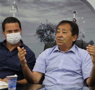 prefeito aprigio e secretario eduardo nobrega