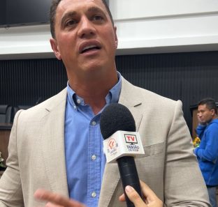 prefeito engenheiro Daniel em entrevista